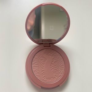 Tarte blush (brand new)